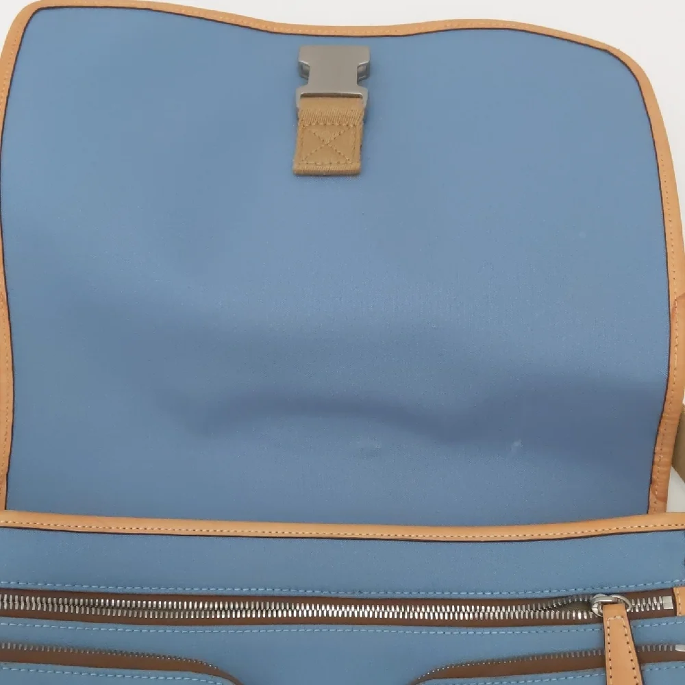 Coach messenger bag